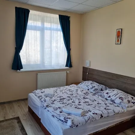 Arcadia * Nové Zámky